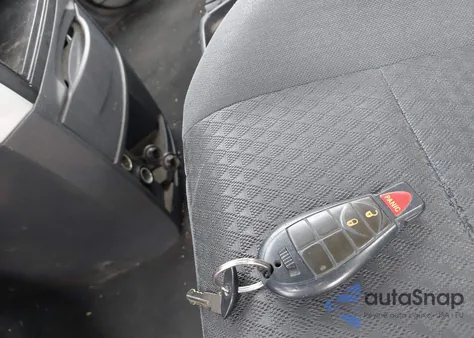 2010 Dodge Grand Caravan Se из США, поврежденный, VIN 2D4RN4DE3AR385649